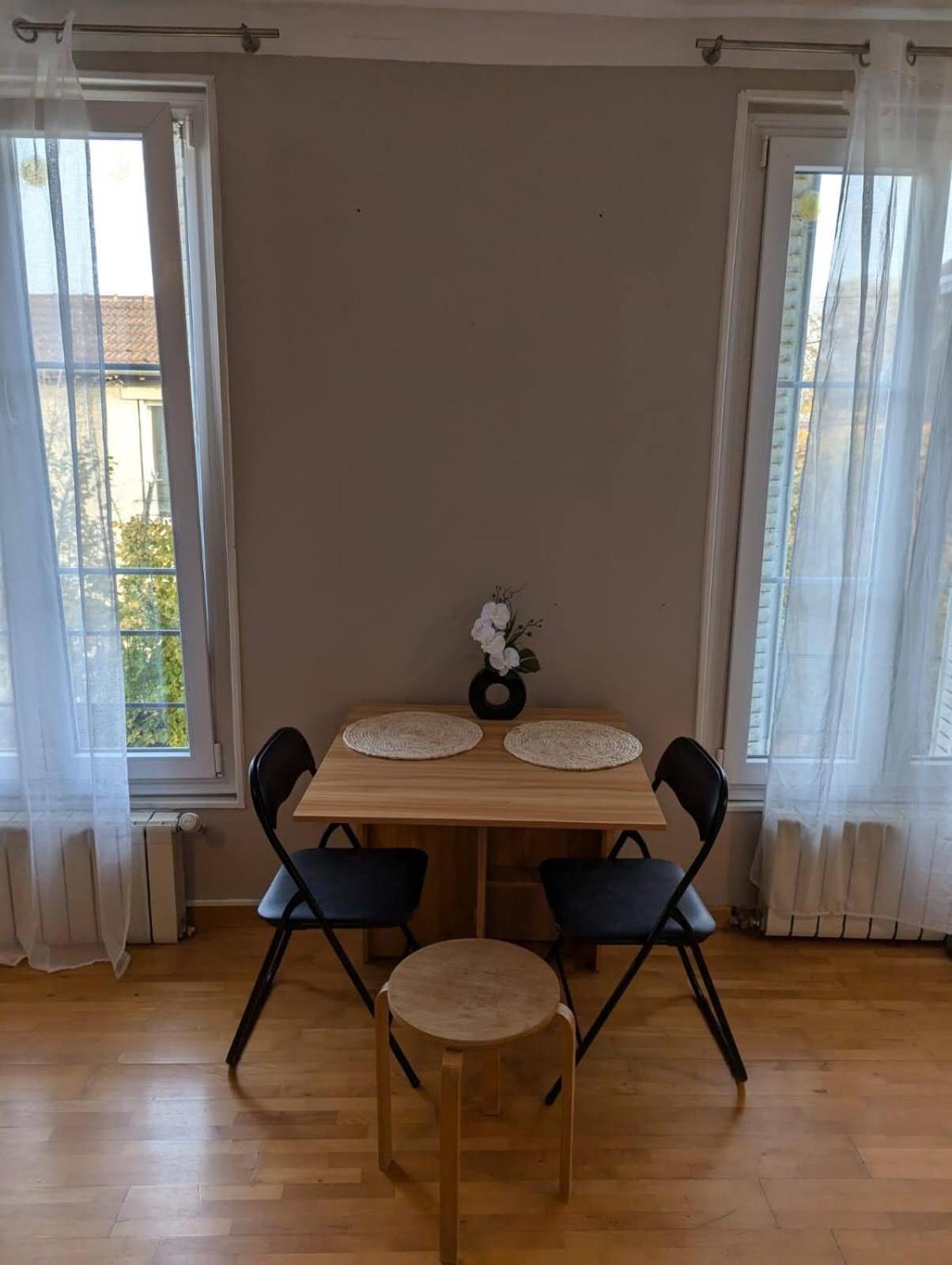 Appartement Avec Jardin Versailles Eksteriør billede